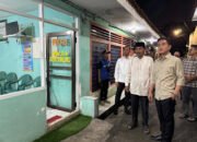 Wapres Gibran Sambangi Pos Ronda di Jakarta, Serahkan Bantuan untuk Warga